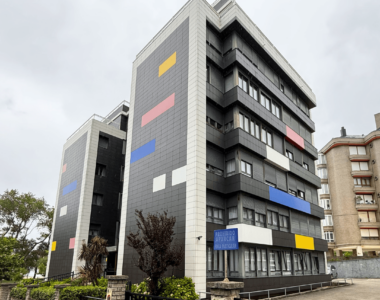 Nuestra primera fachada ventilada en Santander | 15 años de experiencia